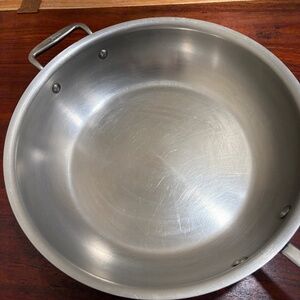 All Clad 3ply stainless steel 13” frying pan with cover